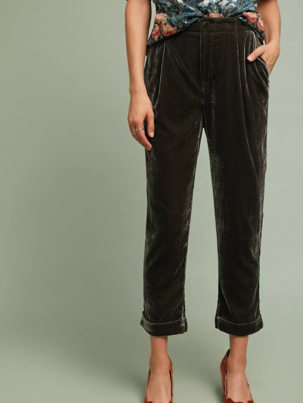 Anthropologie Ett:twa Cuffed Velvet Trousers Pleated Tapered Crop Pants Gray S